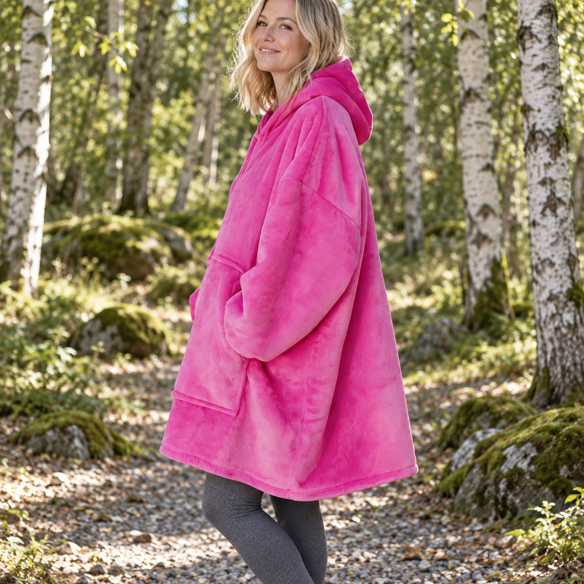 Cosy Pet Carrier Hoodie Blanket with Giant Pocket for Tiny Dogs & Cats
