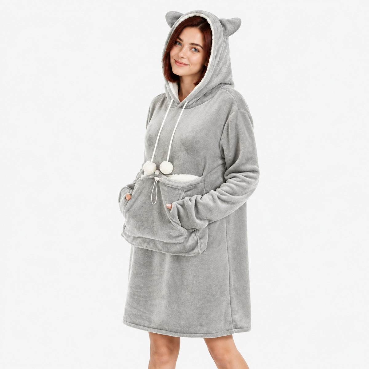Long pet pouch hoodie detail