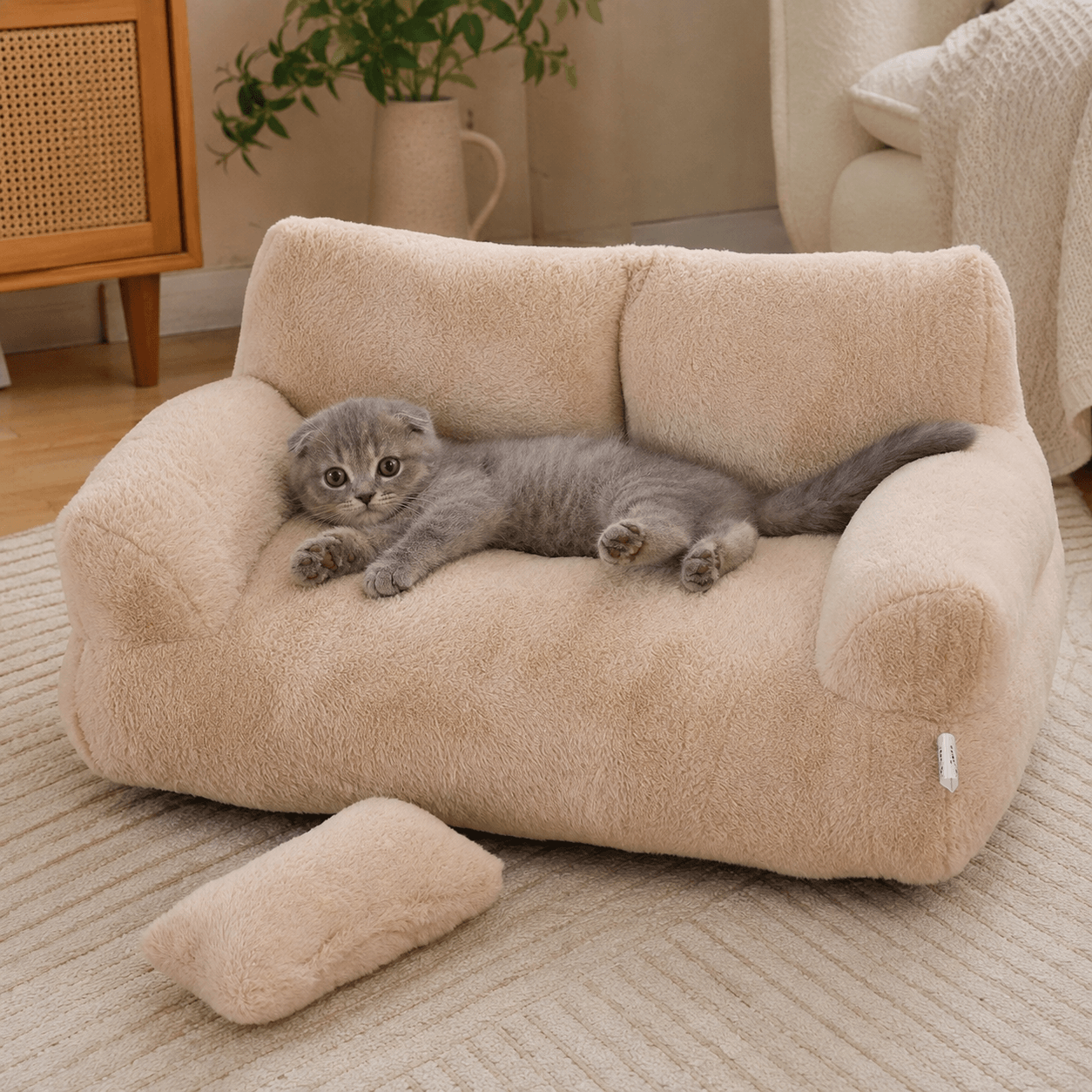 Fluffy Sofa-Shaped Pet Bed with Pillow