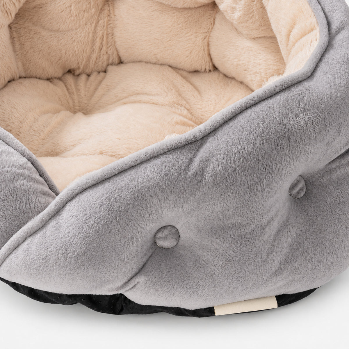 Semi-Enclosed Cosy & Soft Pet Bed with Machine-Washable Materials for Cats & Small Dogs